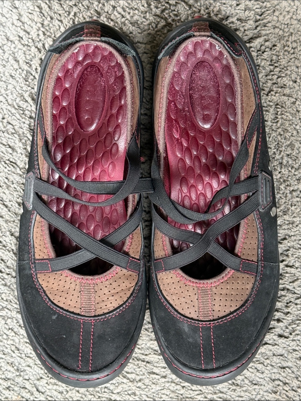 Pr!vo by Clarks Mary Jane Flats. Leather Slip On. Black/Brown/Pink. Size 8.5M.